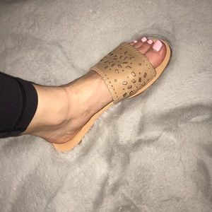 Jack Rogers slip on sandals